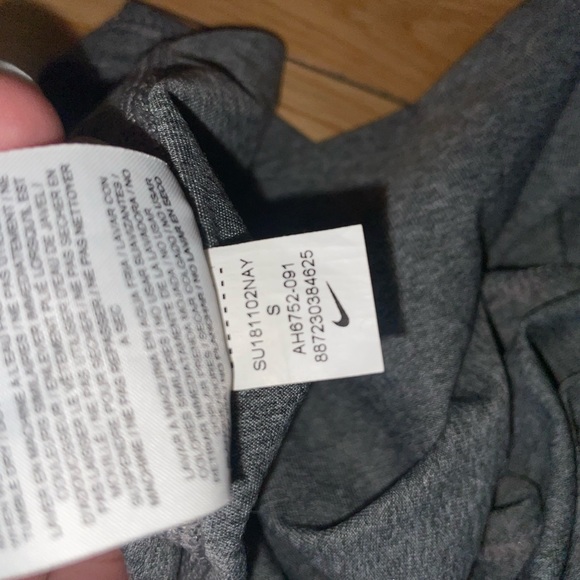 Nike Grey Running Tank - Picture 3 of 3